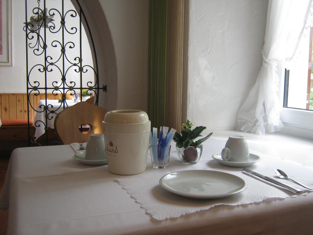 Hotel Garni Ursalina Bad Ragaz Buitenkant foto