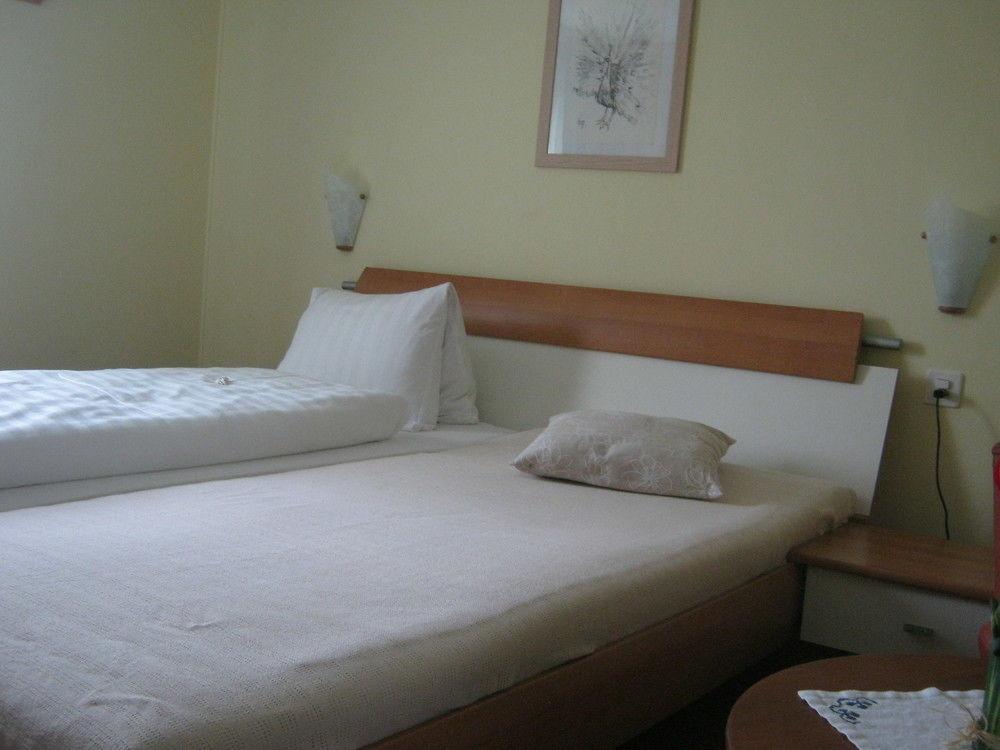 Hotel Garni Ursalina Bad Ragaz Buitenkant foto