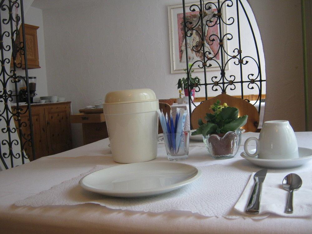 Hotel Garni Ursalina Bad Ragaz Buitenkant foto